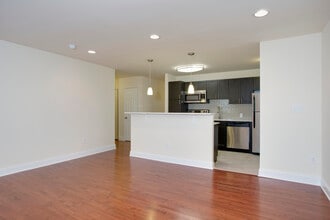 Maison Ridge in Phoenixville, PA - Building Photo - Building Photo