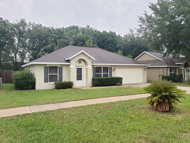 property at 3848 Bayshore Cir