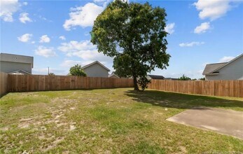 2020 Gray Goose Loop in Fayetteville, NC - Building Photo - Building Photo