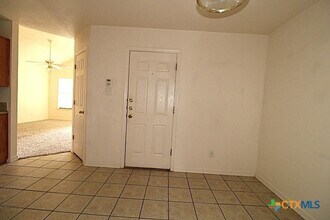3708 Littleleaf Dr, Unit B in Killeen, TX - Building Photo - Building Photo