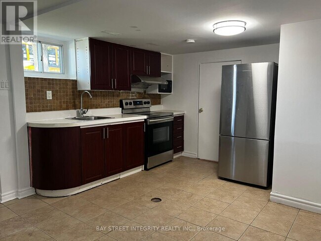 1 Bauty Pl in Toronto, ON - Building Photo - Building Photo