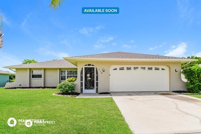 716 SW 15th Terrace in Cape Coral, FL - Building Photo