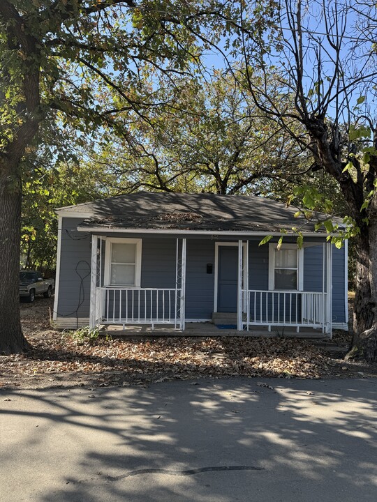 602 Wolfe St in McKinney, TX - Building Photo