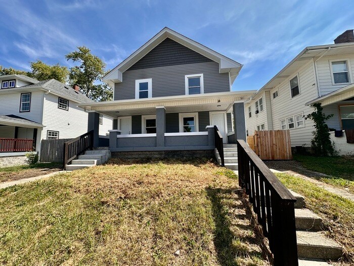 623 N Parker Ave in Indianapolis, IN - Building Photo