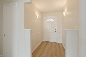 407 Holly Ln in Conroe, TX - Building Photo - Building Photo