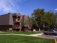 Building Photo - Monaco Parkway Apartamentos in Denver, Colorado