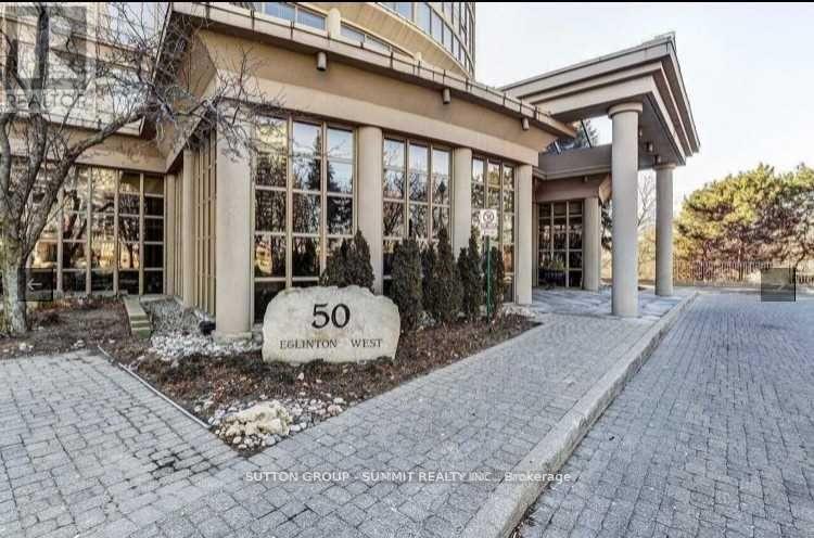 50 Eglinton Ave W in Mississauga, ON - Building Photo
