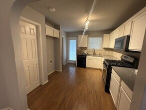 4631 Mather in Kyle, TX - Building Photo - Building Photo