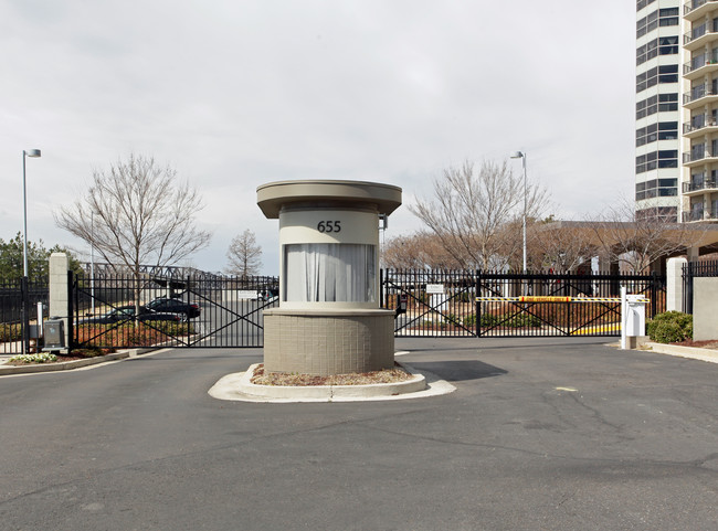 River Tower at South Bluffs in Memphis, TN - Building Photo - Building Photo