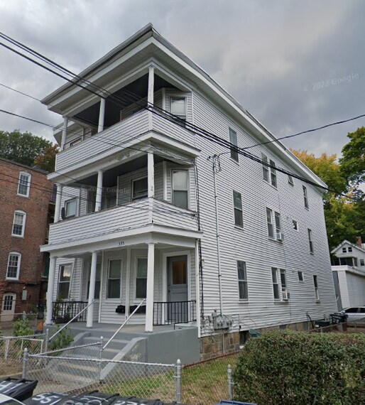 335 Faneuil St, Unit 2 in Boston, MA - Foto de edificio