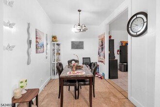 25 Oak St, Unit 2 in Paterson, NJ - Building Photo - Building Photo