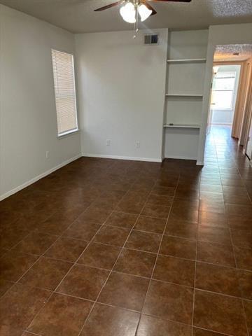 5100 Herrick Ct in Haltom City, TX - Building Photo