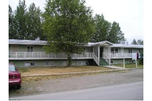 8329 Rangeview Ave in Anchorage, AK - Building Photo