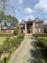 206 N Poplar St in Aberdeen, NC - Building Photo