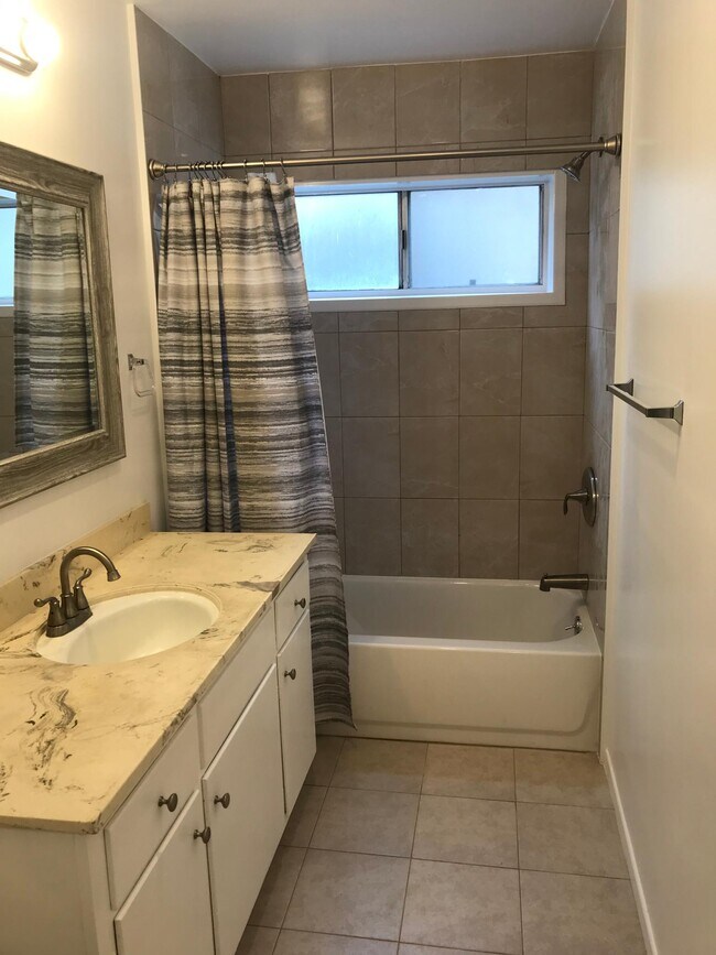 335 Cedar Ave in Long Beach, CA - Building Photo - Building Photo