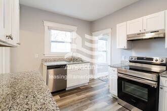 2839 Marshall Ave in Cincinnati, OH - Foto de edificio - Building Photo