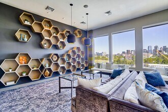 Element 47 by Windsor in Denver, CO - Foto de edificio - Building Photo