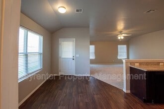 1124 Granite Ln in Noble, OK - Building Photo - Building Photo