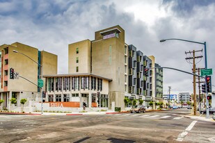 The Stella in San Diego, CA - Building Photo