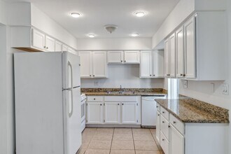 3840 N 43rd Ave in Phoenix, AZ - Building Photo - Building Photo