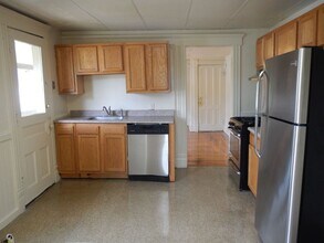 107 Dell St in Syracuse, NY - Building Photo - Building Photo