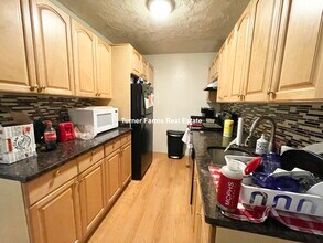 2 Shepherd Ave, Unit 2 in Boston, MA - Building Photo - Building Photo