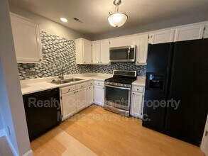 6805 Poplar Grove Trail in Greensboro, NC - Building Photo - Building Photo