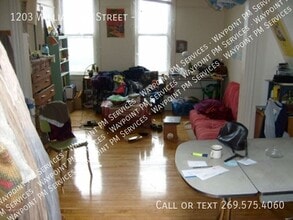 1203 Williamson St in Madison, WI - Building Photo - Building Photo