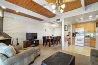 439 Ala Wai Blvd in South Lake Tahoe, CA - Building Photo - Building Photo