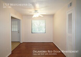 1719 Westchester Dr in The Village, OK - Building Photo - Building Photo