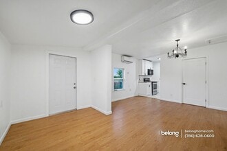 1226 Easter Ave in Fort Pierce, FL - Building Photo - Building Photo