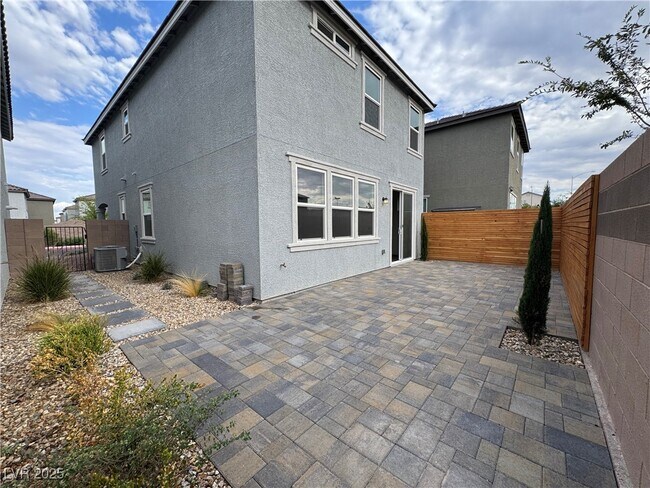6675 Ellery St in Las Vegas, NV - Building Photo - Building Photo