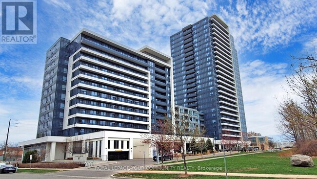 7900-7900 Bathurst St