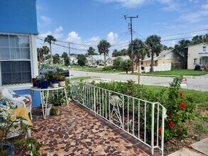 512 Phoenix Ave in Daytona Beach, FL - Building Photo - Building Photo