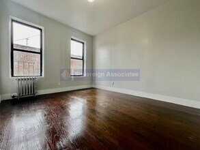 1885 Amsterdam Ave in New York, NY - Foto de edificio - Building Photo