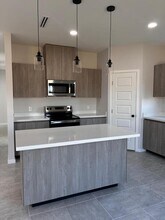 608 N Alexandrite Ave in Edinburg, TX - Building Photo - Building Photo