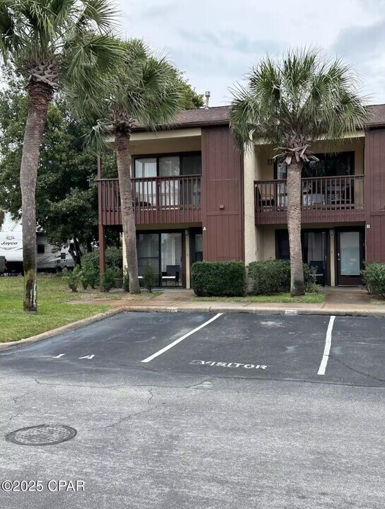 17751 Panama City Beach Pkwy in Panama City Beach, FL - Building Photo
