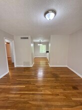 135 E Hill St, Unit 135 E Hill St. - Unit 29 in Decatur, GA - Foto de edificio - Building Photo