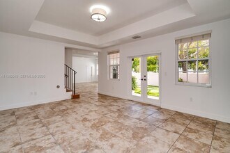 520 Loretto Ave in Coral Gables, FL - Building Photo - Building Photo