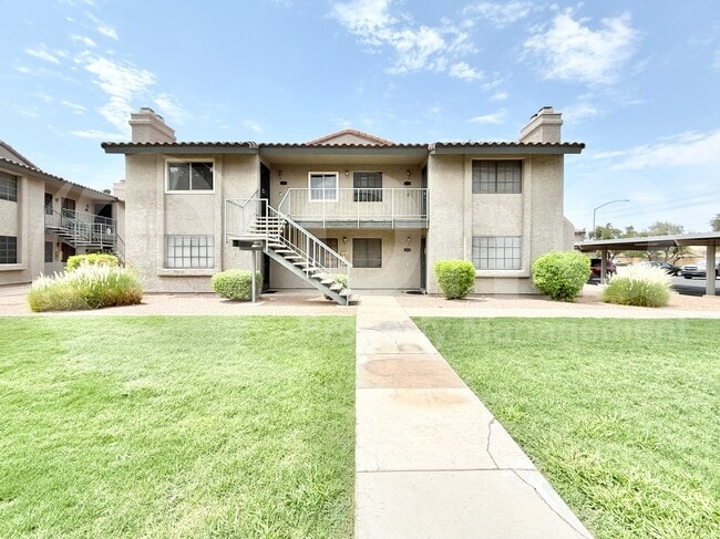 property at 533 W Guadalupe Rd