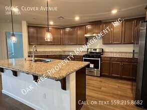 960 S Clover Ave in Fresno, CA - Building Photo - Building Photo