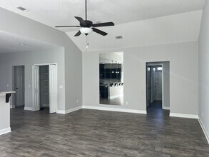 364 Thorp Circle in Hinesville, GA - Building Photo - Building Photo