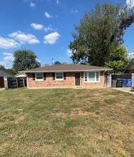 2059 Deauville Dr in Lexington, KY - Building Photo - Building Photo