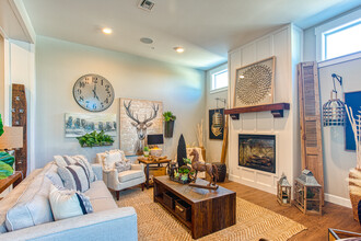 Crossroads on Crosby in Tumwater, WA - Building Photo - Interior Photo