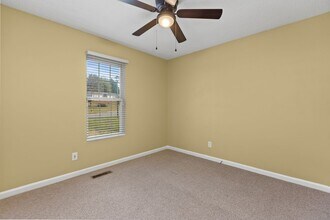 1560 Billy Dr in Winston-Salem, NC - Building Photo - Building Photo