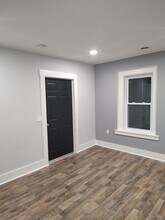 142 High St, Unit #3 in Hardwick, VT - Building Photo - Building Photo