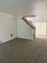 3008 SE 38th Ct in Hillsboro, OR - Building Photo - Building Photo