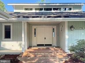 11470 Mohawk Ct in Swan Point, MD - Foto de edificio - Building Photo