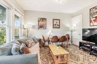 1619 Massachusetts Ave in Cambridge, MA - Building Photo - Building Photo