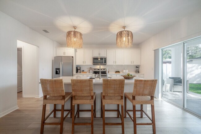 2405 E 19th Ave in Tampa, FL - Building Photo - Building Photo